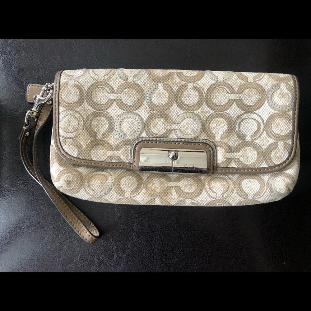 Coach Wristlet (large)